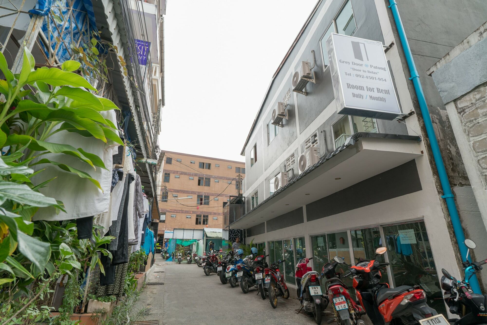 Grey Door Hotel Patong Exterior photo